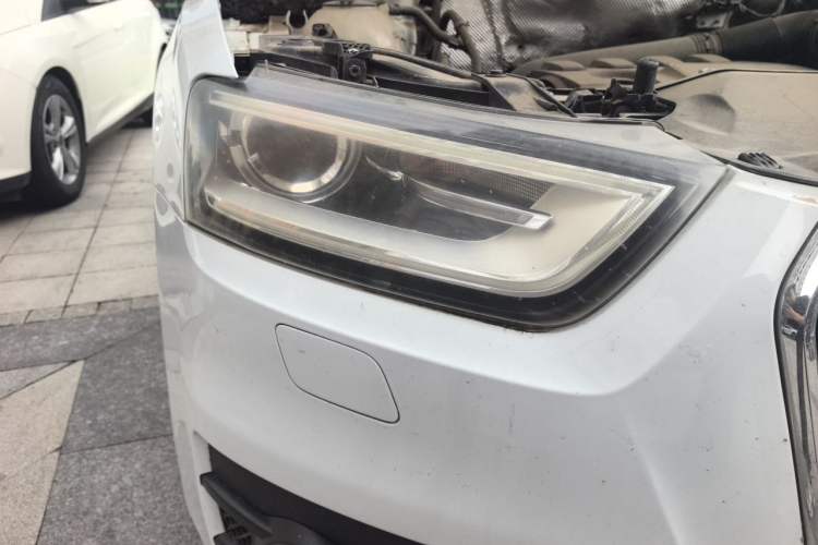 Used Audi Q3 2013 35 TFSI quattro Comfort Model Right Front Headlight
