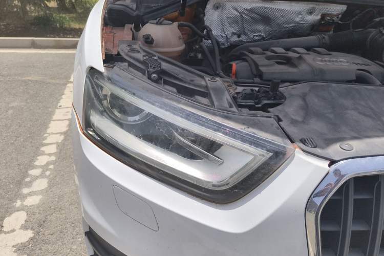 Used Audi Q3 2013 35 TFSI Ambition Edition Right Front Headlight