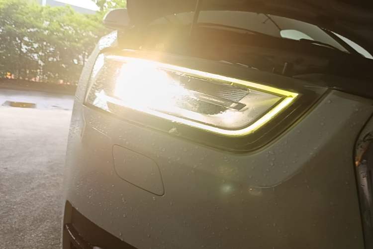 Used Audi Q3 2013 35 TFSI quattro Technology Edition Right Front Headlight