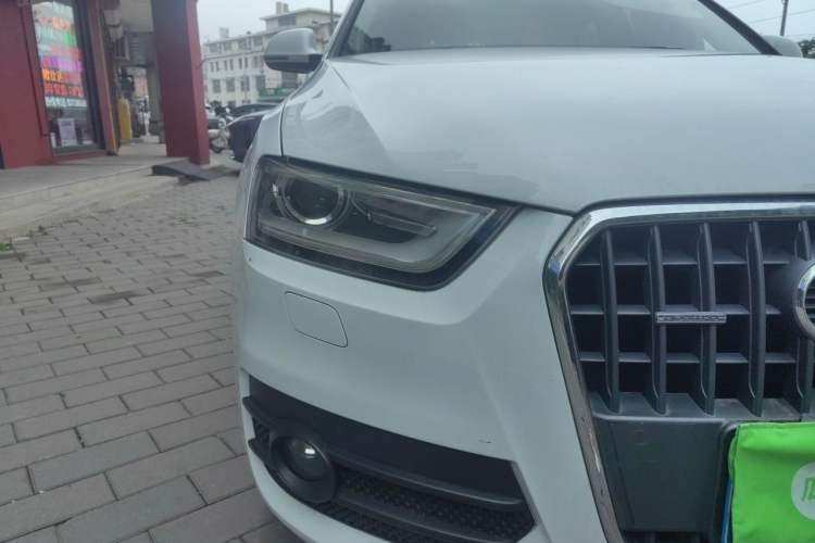 Used Audi Q3 2013 35 TFSI quattro Technology Edition Right Front Headlight
