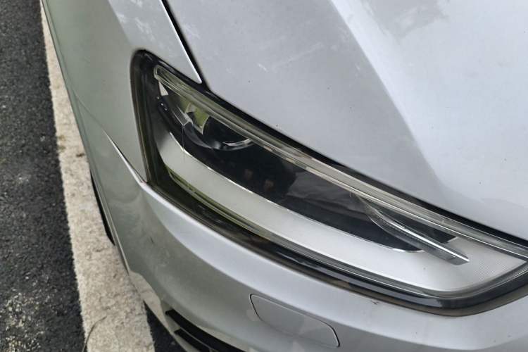 Used Audi Q3 2013 35 TFSI Comfort Model Right Front Headlight