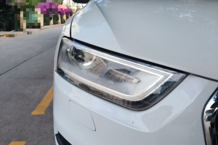 Used Audi Q3 2013 35 TFSI Comfort Model Right Front Headlight
