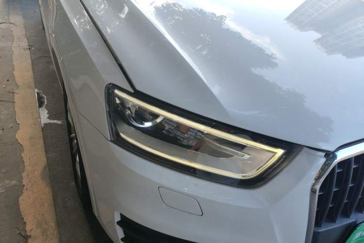 Used Audi Q3 2013 35 TFSI quattro Comfort Model Right Front Headlight