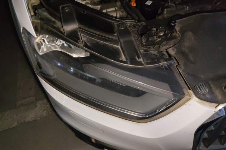 Used Audi Q3 2013 35 TFSI Ambition Edition Right Front Headlight