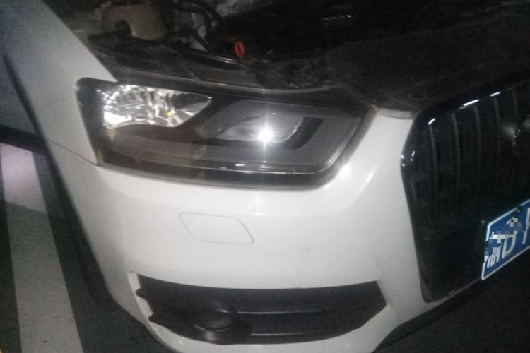 Used Audi Q3 2013 35 TFSI Ambition Edition Right Front Headlight