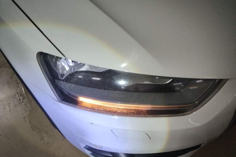 Used Audi Q3 2013 35 TFSI Ambition Edition Right Front Headlight
