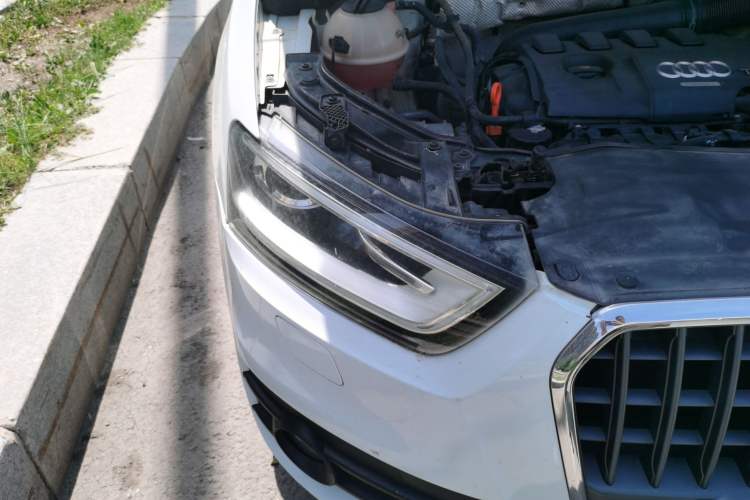 Used Audi Q3 2013 35 TFSI quattro Technology Edition Right Front Headlight