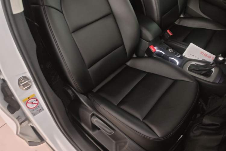 Used Audi Q3 2013 35 TFSI Ambition Edition Right Front Seat