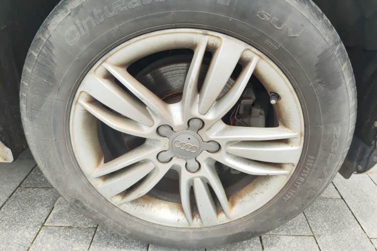 Used Audi Q3 2013 35 TFSI quattro Comfort Model Right Front Wheel Hub