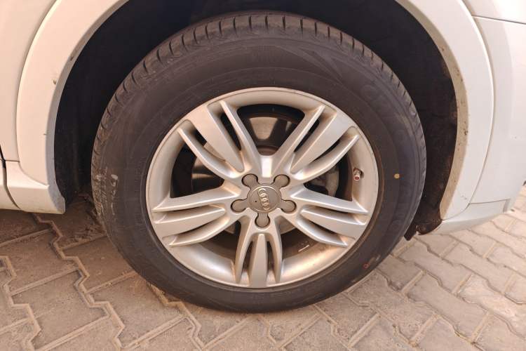 Used Audi Q3 2013 35 TFSI quattro Technology Edition Right Front Wheel Hub