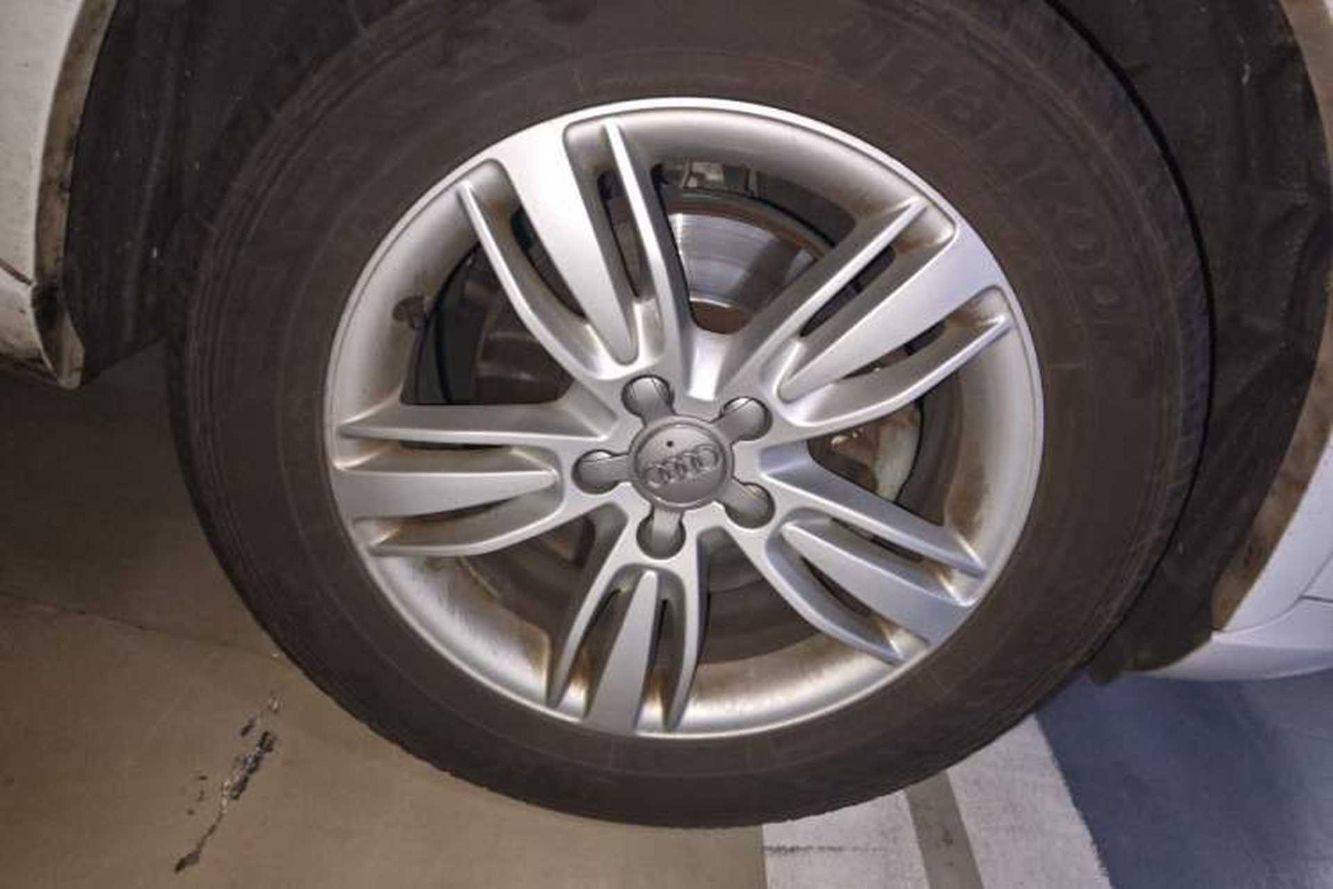 Used Audi Q3 2013 35 TFSI Comfort Model Right Front Wheel Hub