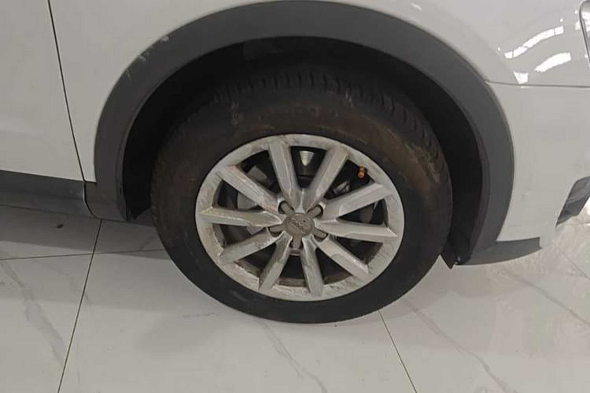 Used Audi Q3 2013 35 TFSI Ambition Edition Right Front Wheel Hub