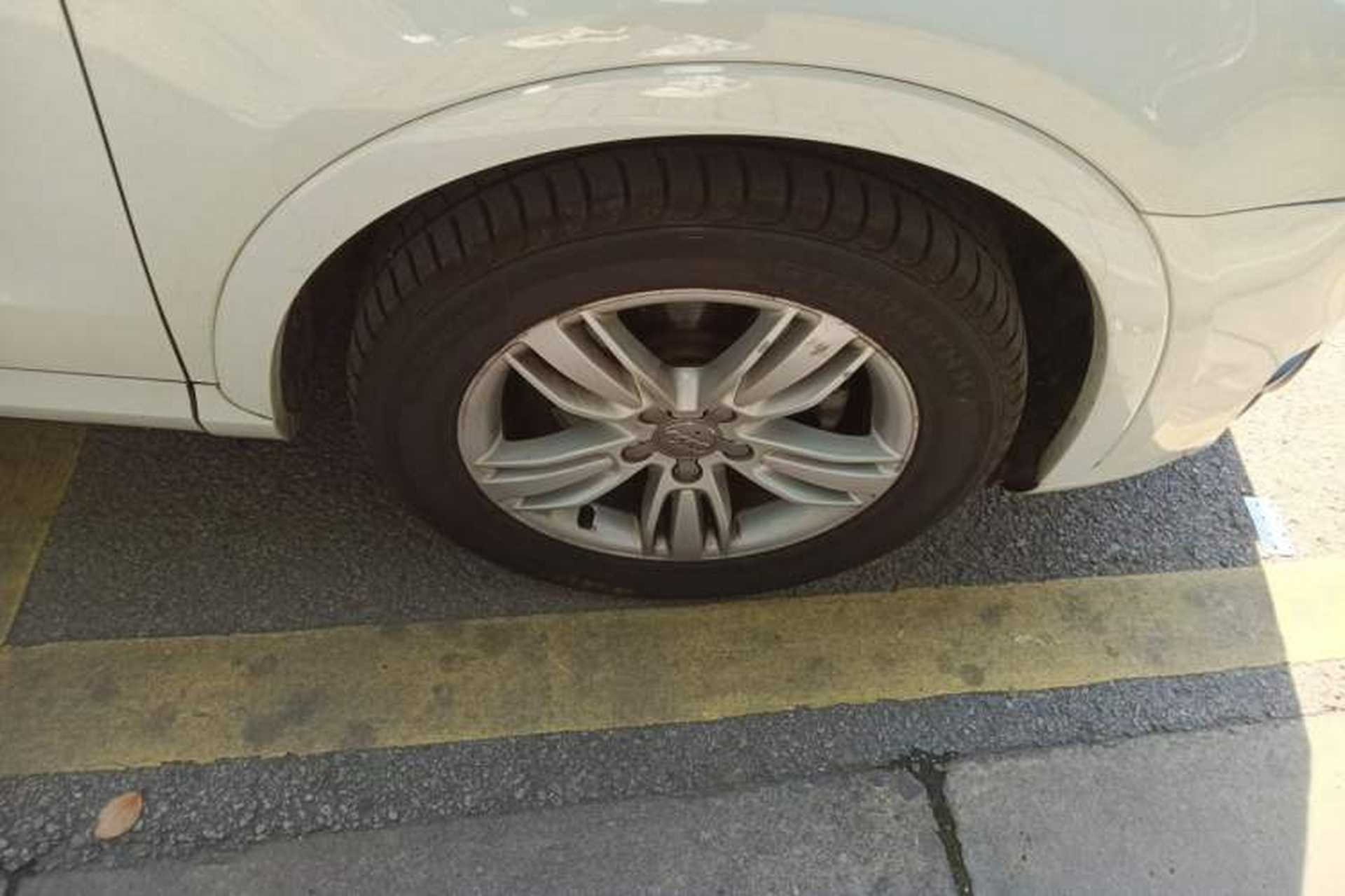 Used Audi Q3 2013 35 TFSI quattro Technology Edition Right Front Wheel Hub