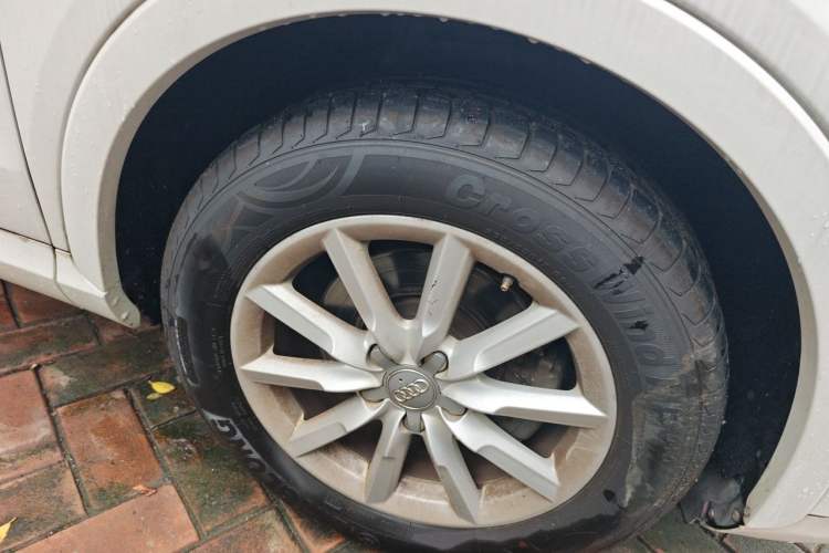 Used Audi Q3 2013 35 TFSI Ambition Edition Right Front Wheel Hub