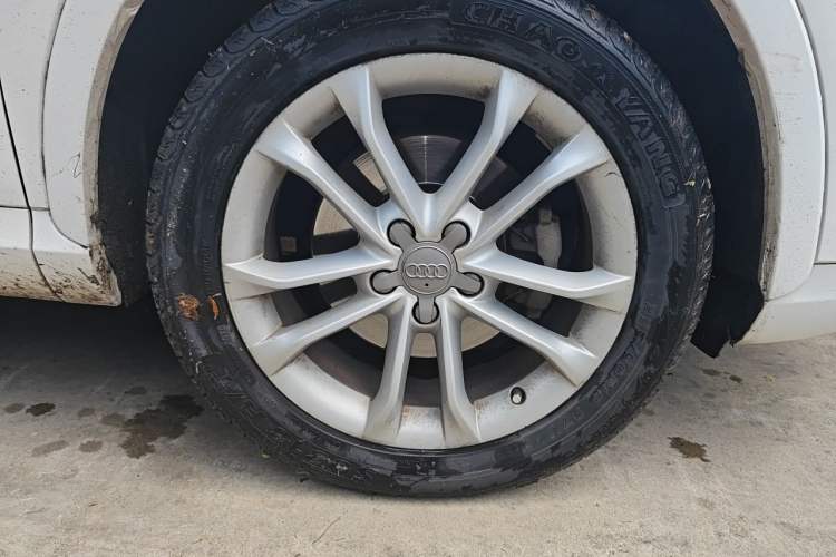 Used Audi Q3 2013 35 TFSI Ambition Edition Right Front Wheel Hub