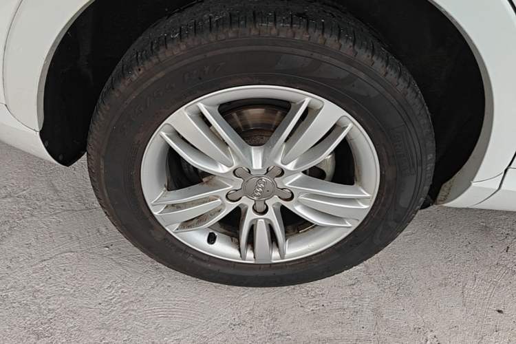 Used Audi Q3 2013 35 TFSI quattro Technology Edition Right Rear Wheel Hub