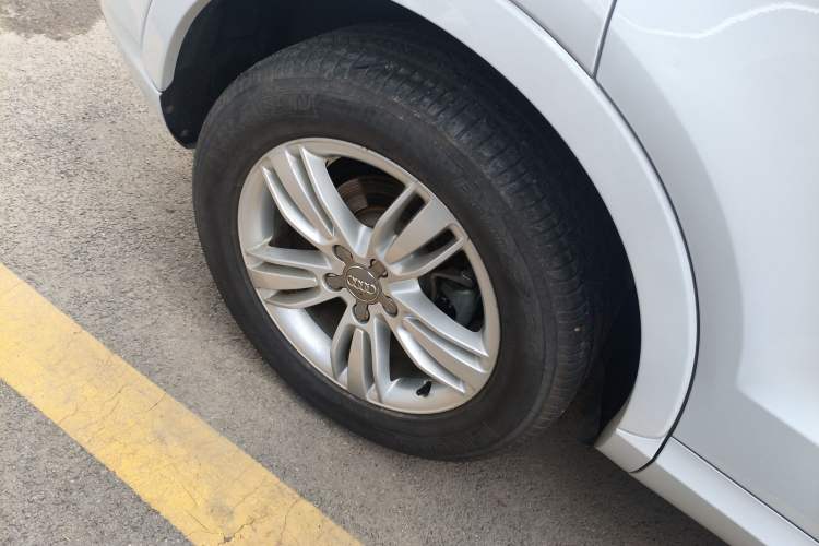 Used Audi Q3 2013 35 TFSI quattro Technology Edition Right Rear Wheel Hub