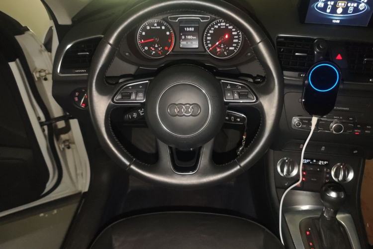 Used Audi Q3 2013 35 TFSI quattro Technology Edition Steering Wheel