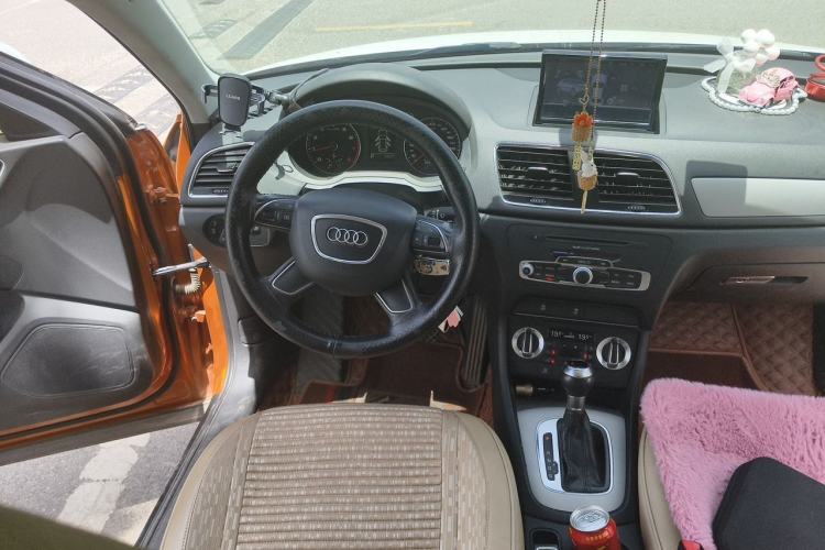 Used Audi Q3 2013 35 TFSI Ambition Edition Steering Wheel