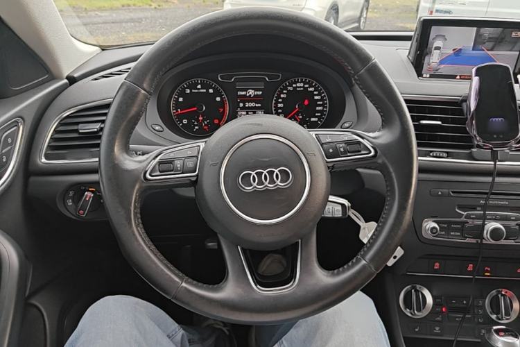 Used Audi Q3 2013 35 TFSI quattro Technology Edition Steering Wheel