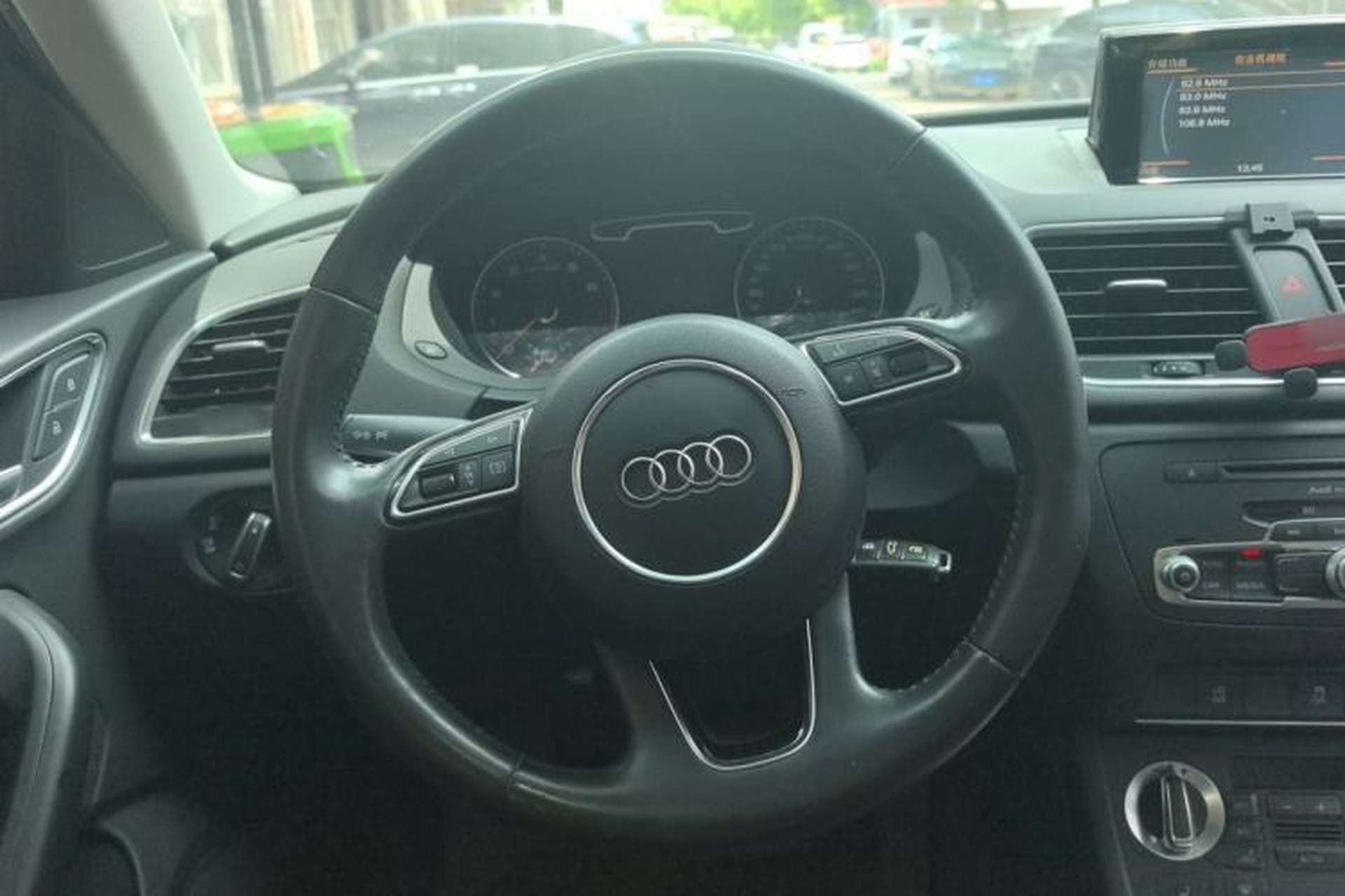Used Audi Q3 2013 35 TFSI Ambition Edition Steering Wheel