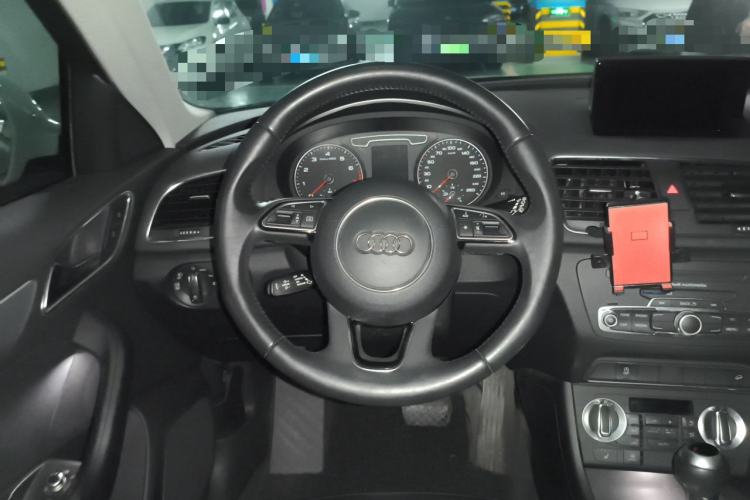 Used Audi Q3 2013 35 TFSI quattro Technology Edition Steering Wheel