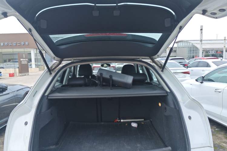 Used Audi Q3 2013 35 TFSI quattro Technology Edition Trunk