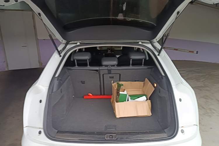 Used Audi Q3 2013 35 TFSI quattro Technology Edition Trunk