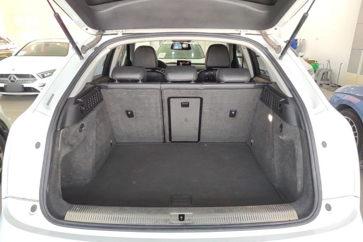 Used Audi Q3 2013 35 TFSI Comfort Model Trunk