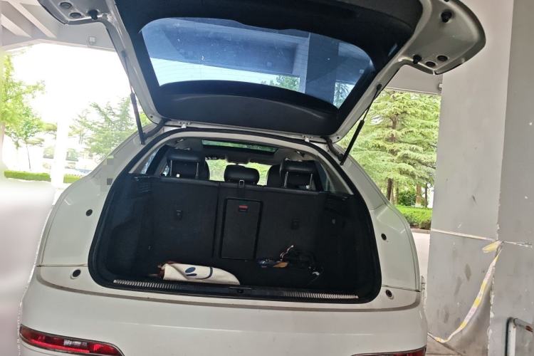 Used Audi Q3 2013 35 TFSI Comfort Model Trunk