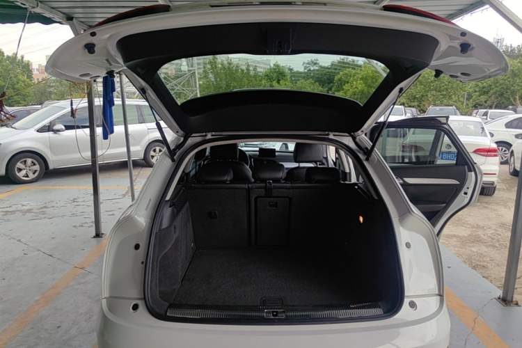 Used Audi Q3 2013 35 TFSI Comfort Model Trunk