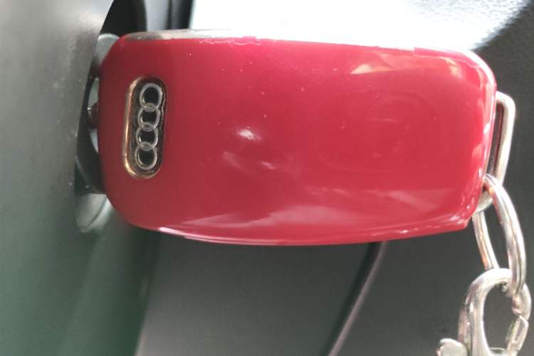 Used Audi Q3 2013 35 TFSI Comfort Model Vehicle Key