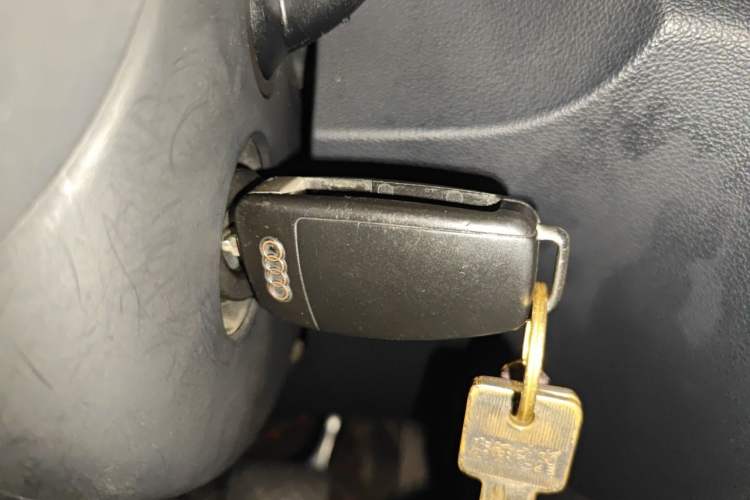 Used Audi Q3 2013 35 TFSI Comfort Model Vehicle Key