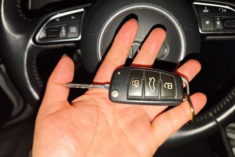 Used Audi Q3 2013 35 TFSI quattro Technology Edition Vehicle Key