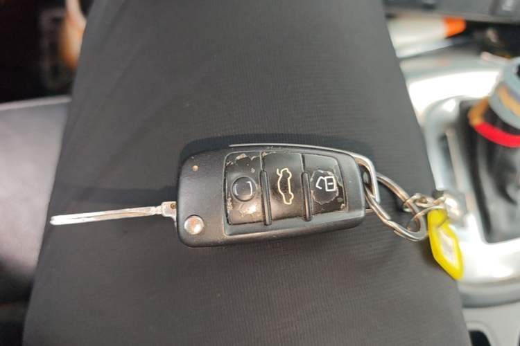Used Audi Q3 2013 35 TFSI Comfort Model Vehicle Key