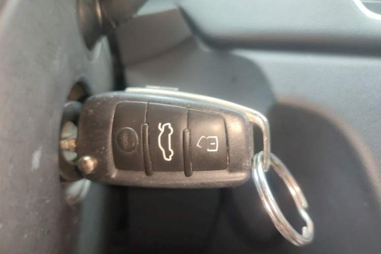 Used Audi Q3 2013 35 TFSI quattro Technology Edition Vehicle Key