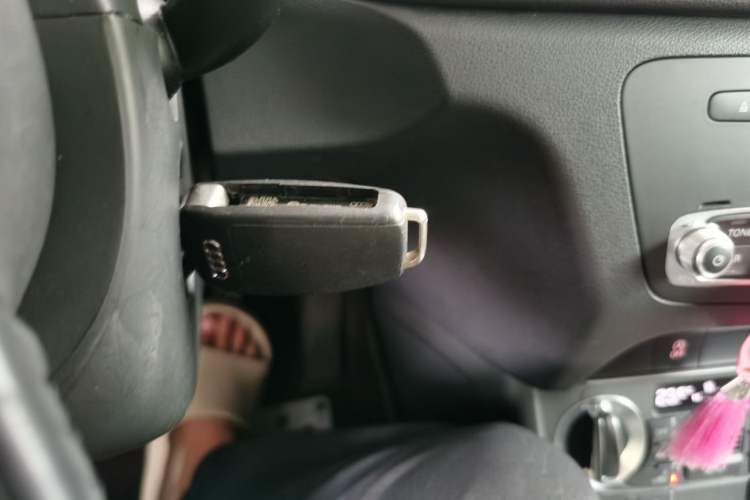 Used Audi Q3 2013 35 TFSI Comfort Model Vehicle Key
