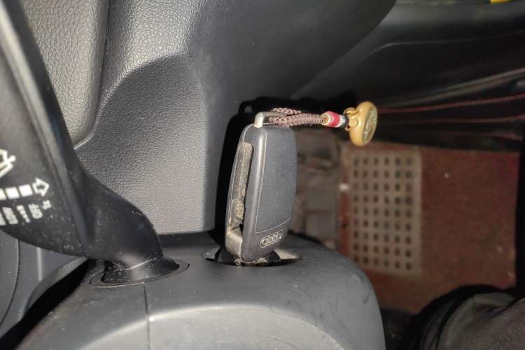 Used Audi Q3 2013 35 TFSI Comfort Model Vehicle Key