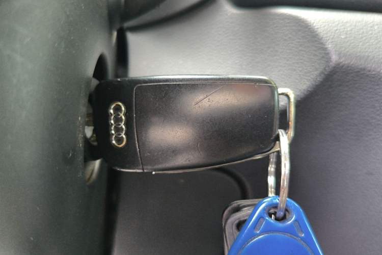 Used Audi Q3 2013 35 TFSI Comfort Model Vehicle Key