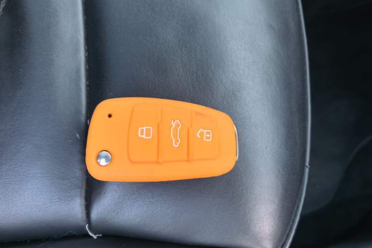 Used Audi Q3 2013 40 TFSI quattro Luxury Model Vehicle Key