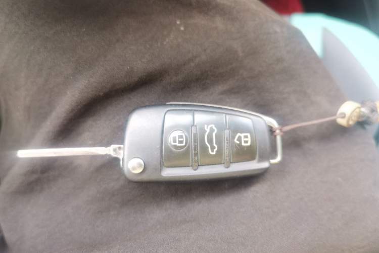 Used Audi Q3 2013 35 TFSI Ambition Edition Vehicle Key