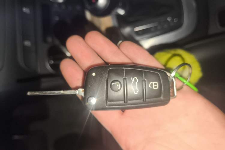 Used Audi Q3 2013 35 TFSI quattro Comfort Model Vehicle Key