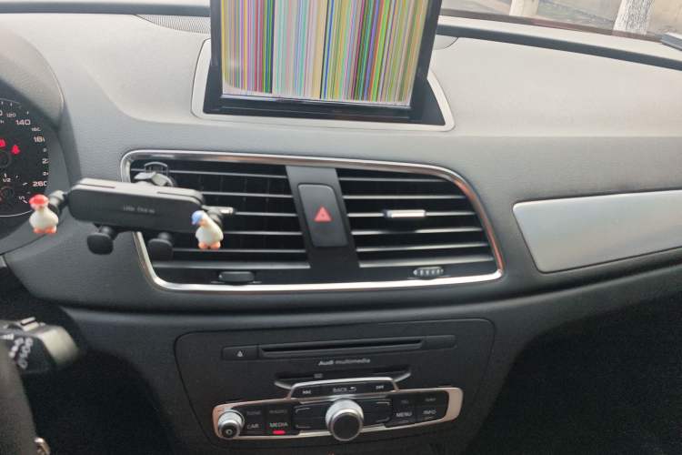 Used Audi Q3 2013 35 TFSI Comfort Model Audio And AC Panel