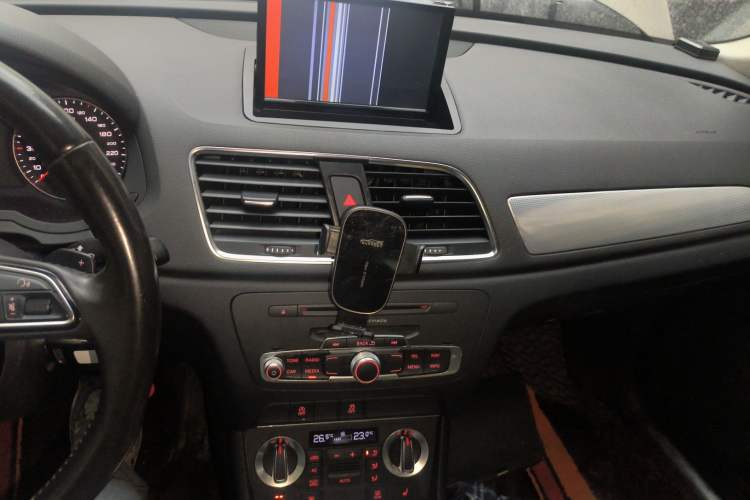 Used Audi Q3 2013 35 TFSI Comfort Model Audio And AC Panel