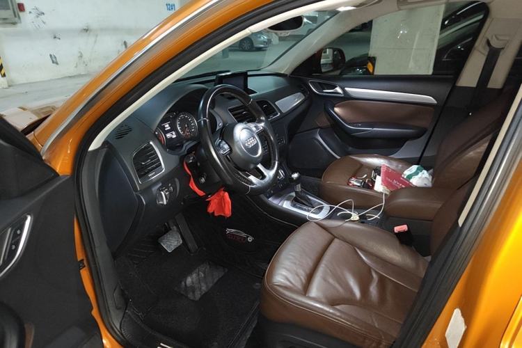 Used Audi Q3 2013 35 TFSI Ambition Edition Driver Seat