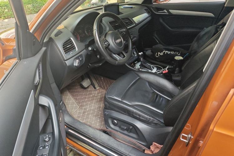 Used Audi Q3 2013 35 TFSI quattro Luxury Model Driver Seat