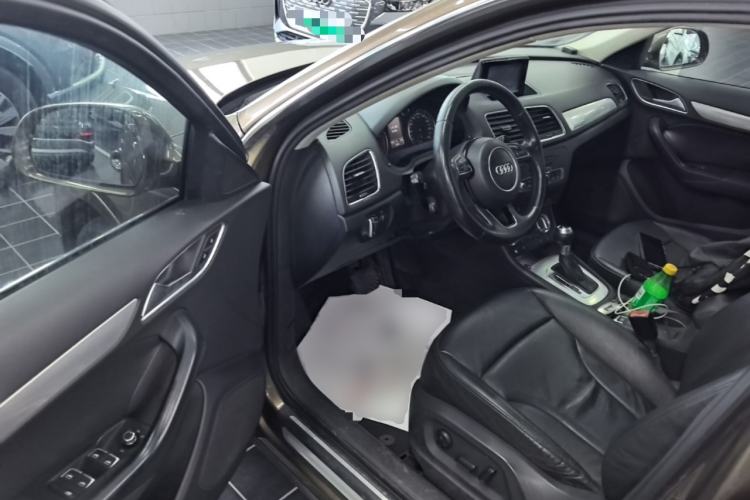 Used Audi Q3 2013 35 TFSI quattro Technology Edition Driver Seat