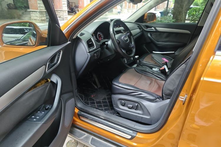 Used Audi Q3 2013 35 TFSI Ambition Edition Driver Seat