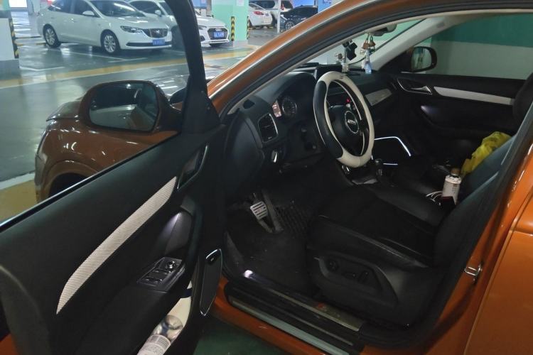 Used Audi Q3 2013 40 TFSI quattro Luxury Model Driver Seat