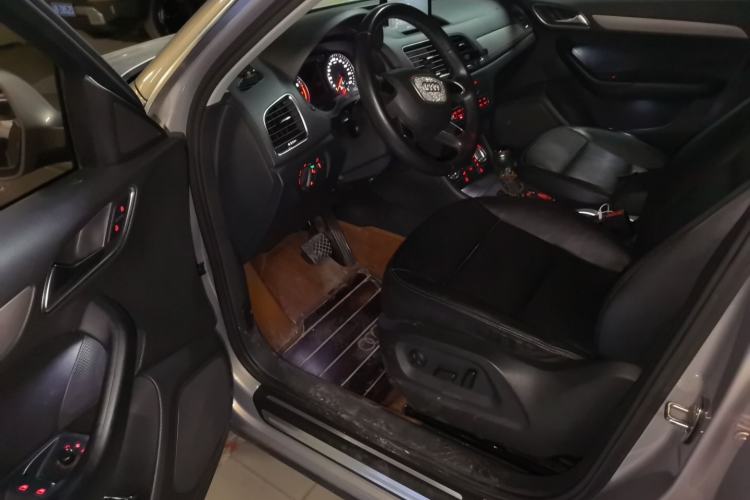 Used Audi Q3 2013 35 TFSI Ambition Edition Driver Seat